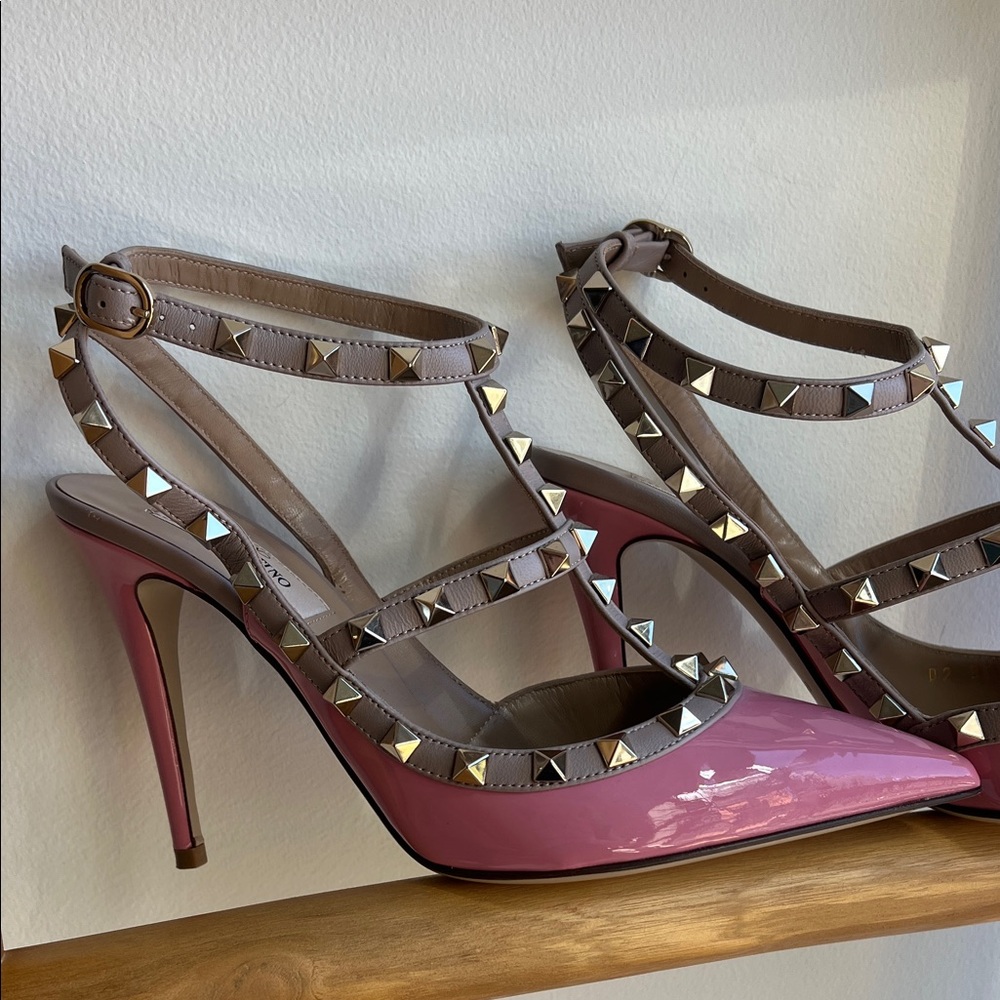 Valentino Pink Patent Leather Studded Heels (like new)